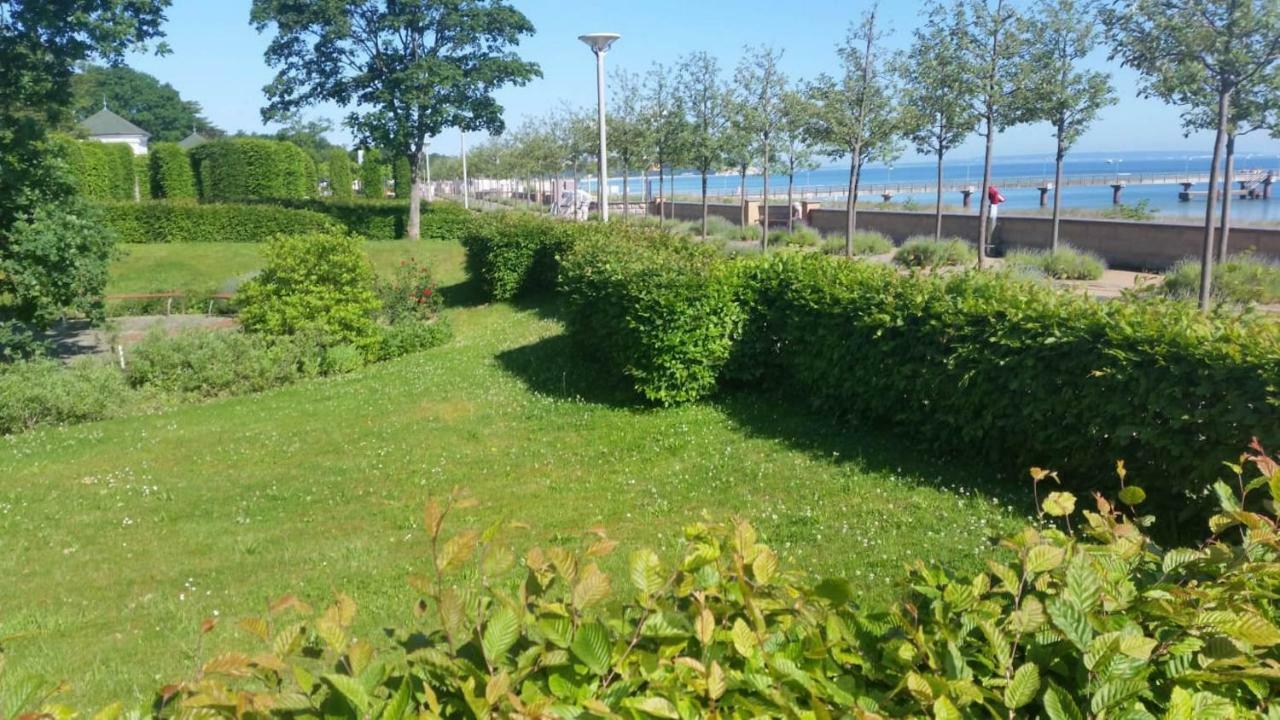 Haus Mecklenburg Lägenhet Goehren  Exteriör bild